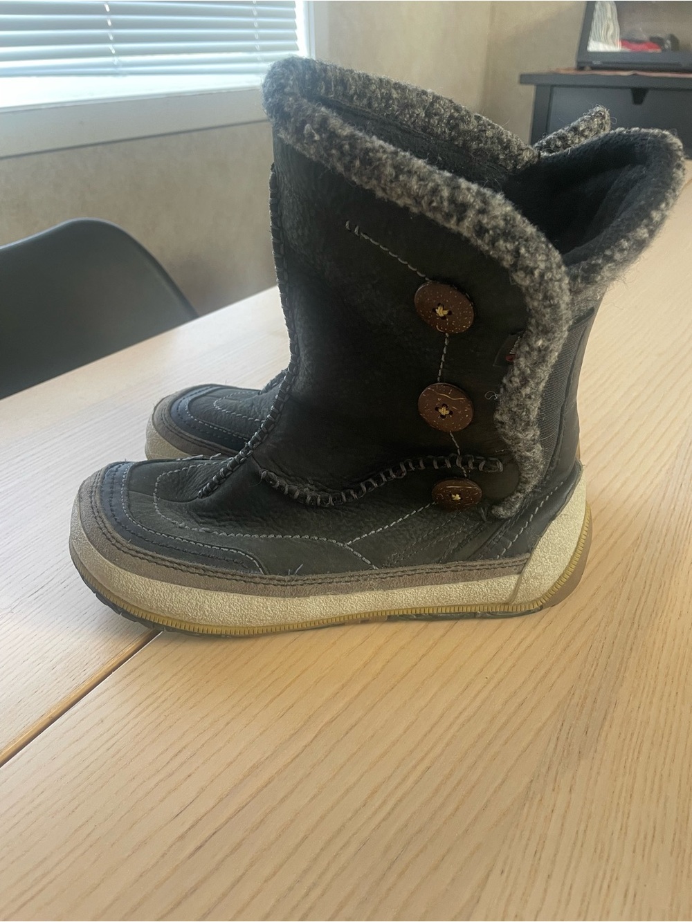 Merrell Puffin Frost women’s winter boots size 7 ladies winter boots Merrell